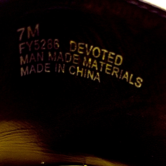 💛 Brand New Neon Yellow Pointed Toe Block Party Heels 💛 - Picture 6 of 8